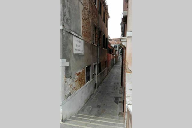 Calle Dei Ormesini * Veneza